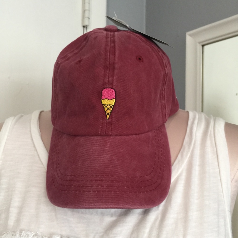 Vitalia Red cap hat with cute ice cream accent